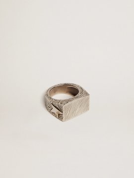 Square ring in antique silver color